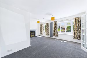 Lounge (2)- click for photo gallery